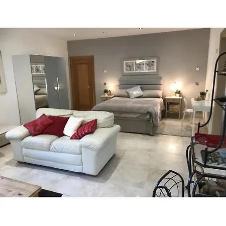 Seaside Serenity Escape In Apartament *