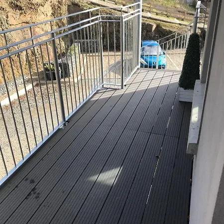 Seaside Serenity Escape In Apartament Fahan